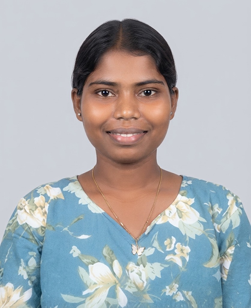 Pinkee Bai - Full time Cleaner in Panvel in Mumbai
