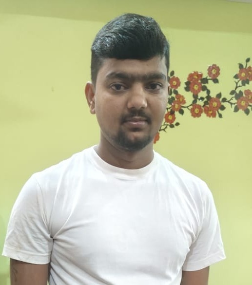 Amit Kharwar - Full time Cleaner in Ville parle in Mumbai