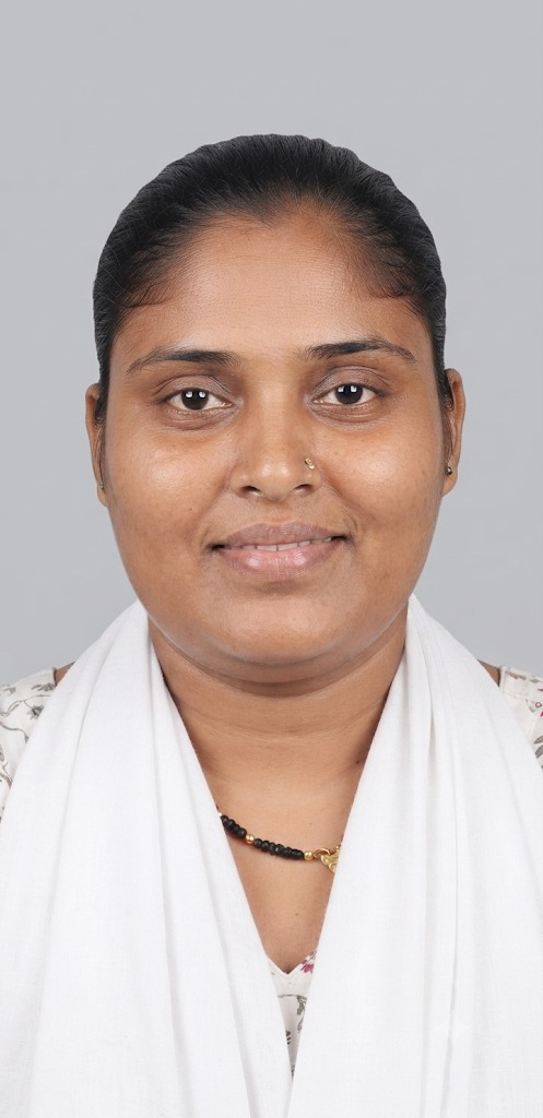 Nasrin - Part time Cook and Baby Sitter in Govandi in Mumbai