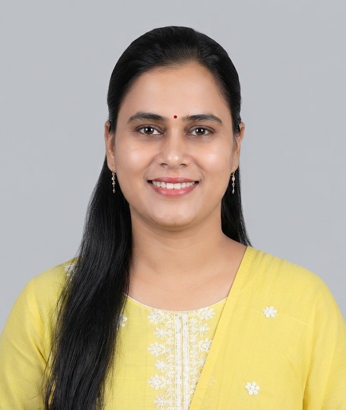 Sangita Kujur - Full time Patient Care and Elderly Care and Baby Sitter in Santacruz in Mumbai