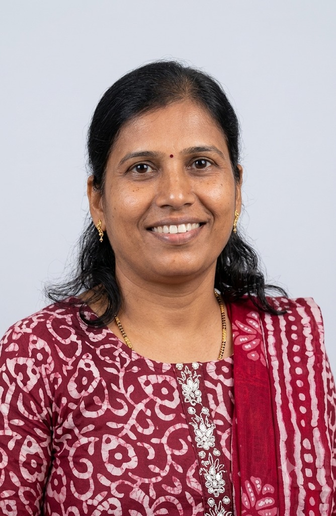 Manisha agawane - Part time Baby Sitter in Manish Nagar, in Mumbai