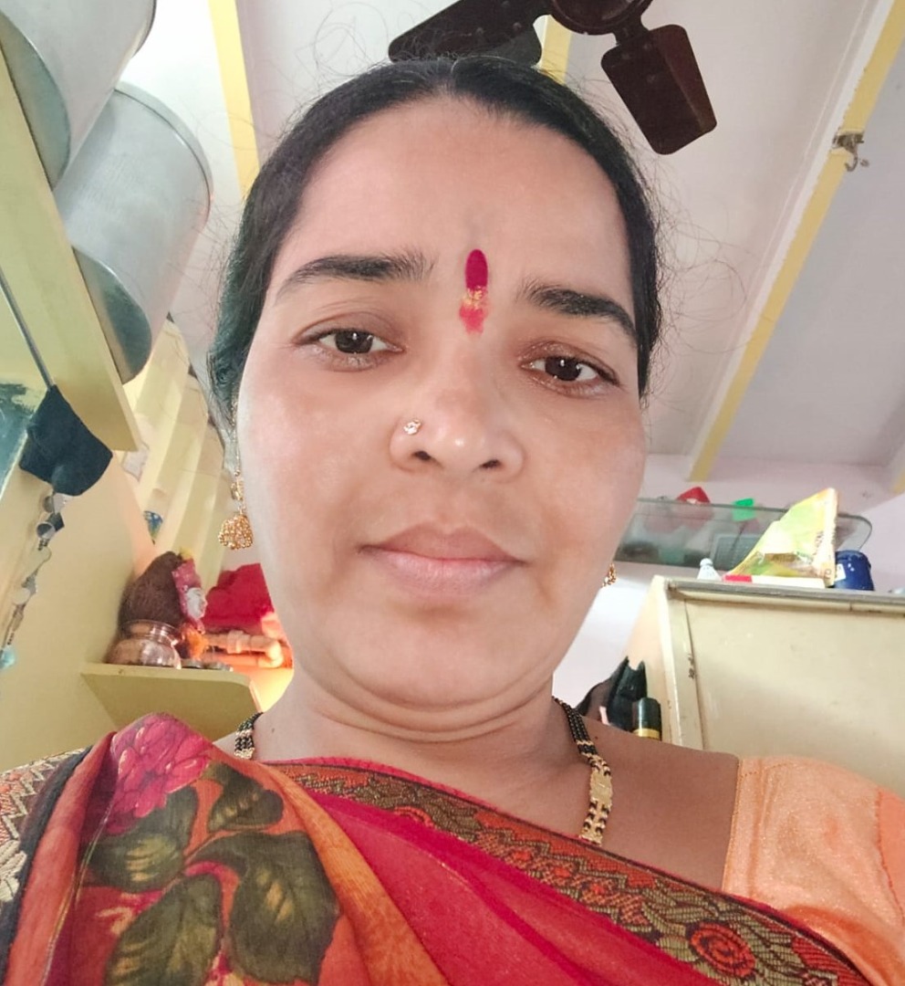 Suman Kokane - Part time Cleaner and Cook in Ghatkopar West in Mumbai