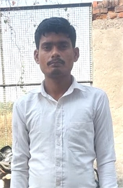 Dhiraj Kumar Yadav - Full time Cleaner in Andheri west in Mumbai