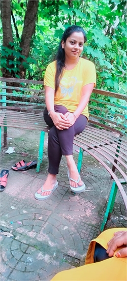 Dipali Santosh Bakdhe - Full time Baby Sitter in Malad West in Mumbai