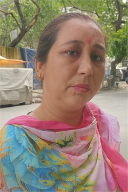 Durga - Part time Cook in Sangam Vihar in Delhi