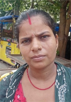 Durga Kumari - Part time Baby Sitter in Okhla in Delhi