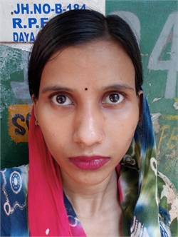 Eshrat Parveen - Part time Cleaner and Baby Sitter in Daya basti in Delhi
