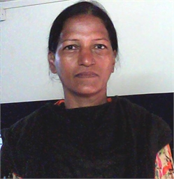 Fatima Muqadam - Full time Cleaner and Cook and Patient Care and Elderly Care in Dharavi in Mumbai