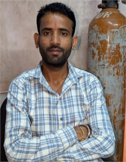 Govind shrivastav - Full time Patient Care and Elderly Care in Lambe Hanuman Rd, in Surat