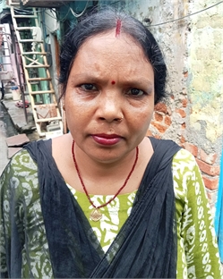 Indu - Part time Cleaner and Cook in jj camp in Delhi