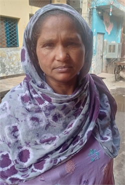 Zarina Begam - Part time Cleaner and Cook in Sangam Vihar in Delhi