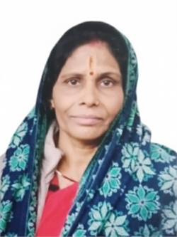 Kamla Yadav - Part time Cleaner and Cook and Baby Sitter in noida sector 49 in Noida