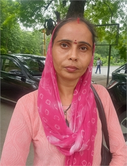Kamlesh - Part time Cook in Madanpur Khadar in Delhi