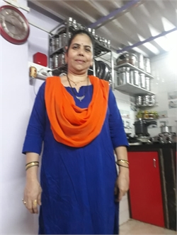 Karuna Salvi - Part time Cleaner and Cook in Santacruz East in Mumbai