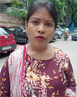 Kavita - Part time Cleaner and Cook in Dakshinpuri in Delhi