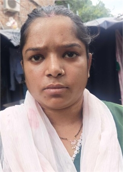 Khushboo Kumari - Part time Cleaner in Chanakyapuri in Delhi
