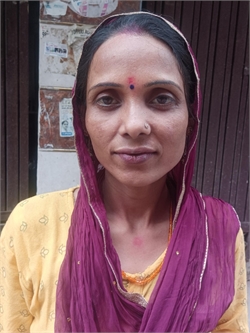 Kiran - Part time Cook and Baby Sitter in Om Vihar Phase 5 in Delhi