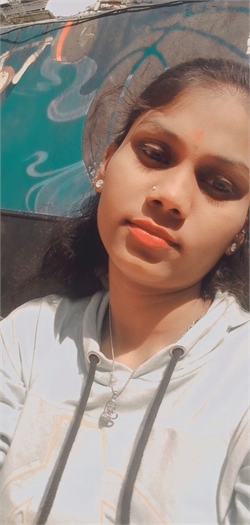 Komal Dipak More - Part time Baby Sitter in Malad East in Mumbai