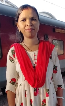 Kumari Lakra - Full time Baby Sitter in Worli in Mumbai