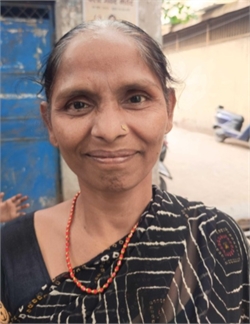 Kusum - Part time Cleaner and Cook in Kirti Nagar in Delhi