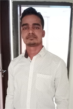 Lachhman Kamat - Full time Cleaner in Khar road in Mumbai