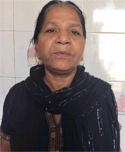 Lata - Part time Cook and Baby Sitter in Bhalswa in Delhi