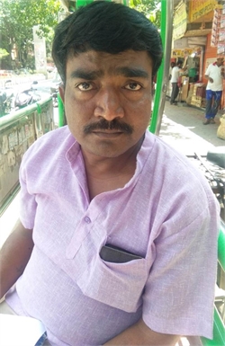 Laxman Ghodpade - Part time Cleaner and Cook in Worli Naka in Mumbai