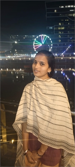 Laxmi Sunil Jadhev - Part time Cleaner and Baby Sitter in Andheri East in Mumbai