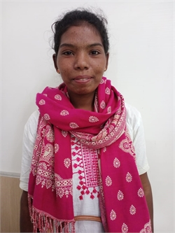 Lewni Kerketta - Full time Cleaner in Malad west in Mumbai