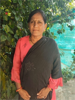 Madhuri Ekhande - Full time Cleaner and Baby Sitter in Aasara Chowk Majrewad in Solapur