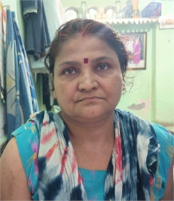 Mala - Part time Cook and Baby Sitter in Naraina in Delhi