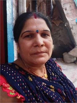 Meena - Part time Cleaner and Cook in indra camp in Delhi