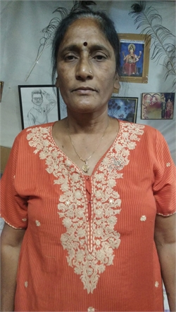 Meena Raghu Singh - Full time Cleaner and Cook and Patient Care and Elderly Care in Malad East in Mumbai