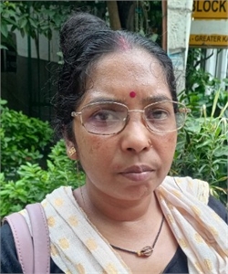Meena Roy - Part time Cleaner in JJ Colony in Delhi