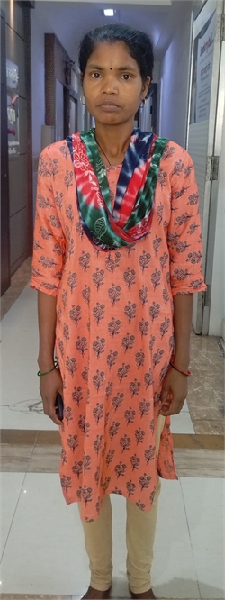 Meena toppo - Full time Cleaner and Cook in MALAD WEST in Mumbai
