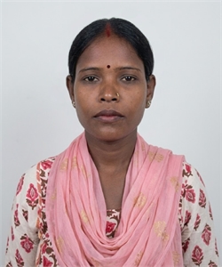 Meenu - Part time Cleaner and Cook and Baby Sitter in Naurangpur in Gurgaon