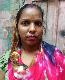 Mena - Part time Cleaner in janta flat in Delhi
