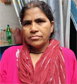 Nanhi Devi - Part time Cleaner and Baby Sitter in mandawali in Delhi