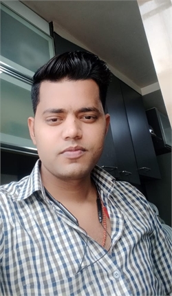 Naval Yadav - Full time Cleaner in Lower Parel in Mumbai