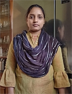 Neelam Dhanuk - Full time Baby Sitter in delhi in Bareilly