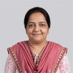 Neetu Verma - Full time Cook and Baby Sitter in Laxmi Nagar in Delhi