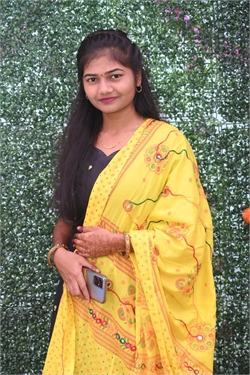 Neha dasvate - Full time Baby Sitter in Vile Parle West in Mumbai