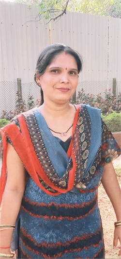 Nidhi Sandeep Solanki - Part time Cleaner and Patient Care and Elderly Care and Baby Sitter in Thane West in Mumbai