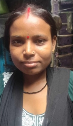 Niti Mandal - Part time Cleaner and Baby Sitter in Indira Camp in Delhi
