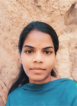 Nunsavath Rupa - Part time Baby Sitter in Kharmanghat in Hyderabad