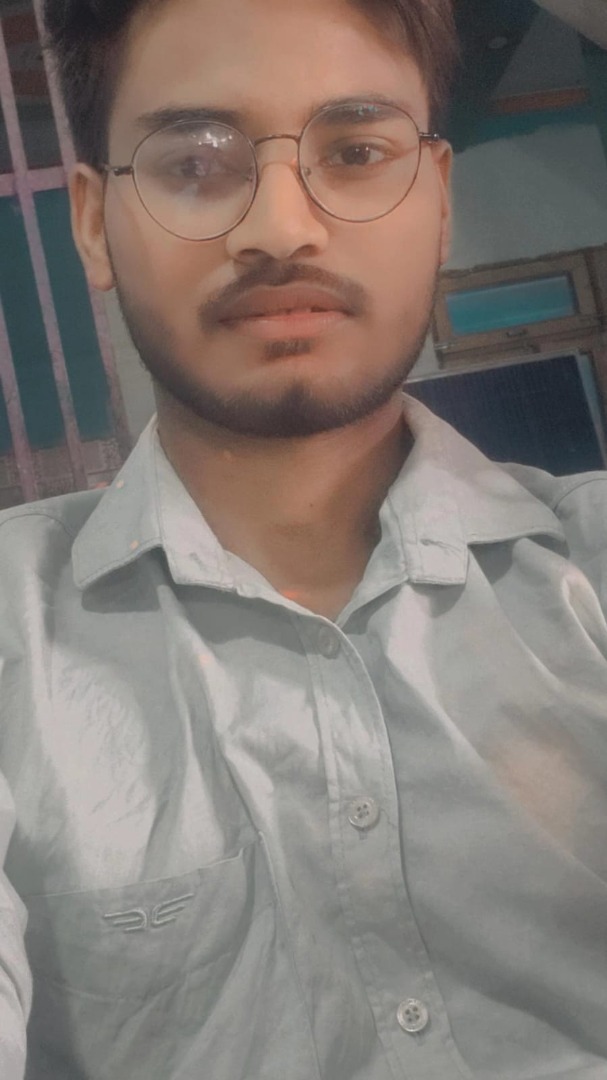 Akash Shukla - Part time in Delhi