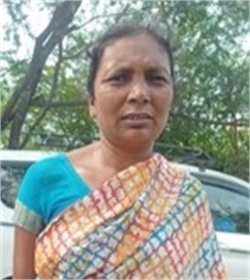 Pinky Devi - Part time Cleaner in Rangpuri Pahari in Delhi