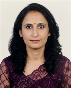 Pinky Dubey - Part time Baby Sitter in Noida in Noida