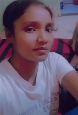 Pooja - Part time Cleaner in Metro Station Inderlok in Delhi