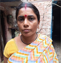 Pooja Devi - Part time Cleaner and Cook in Shashi garden in Delhi